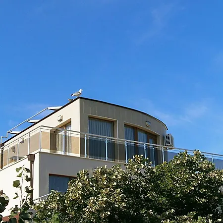 Konukevi Saint Apostol Misivri