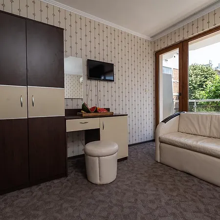 Saint Apostol Konukevi Misivri