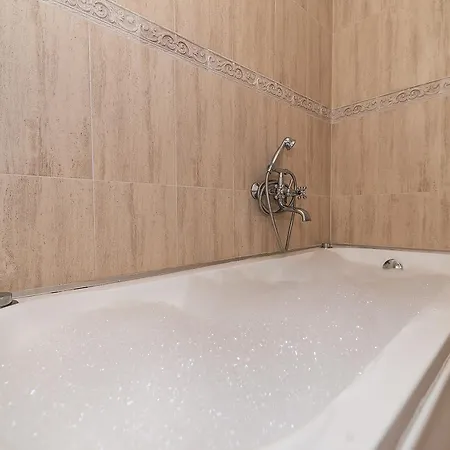 Saint Apostol Konukevi