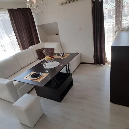 Konukevi Saint Apostol